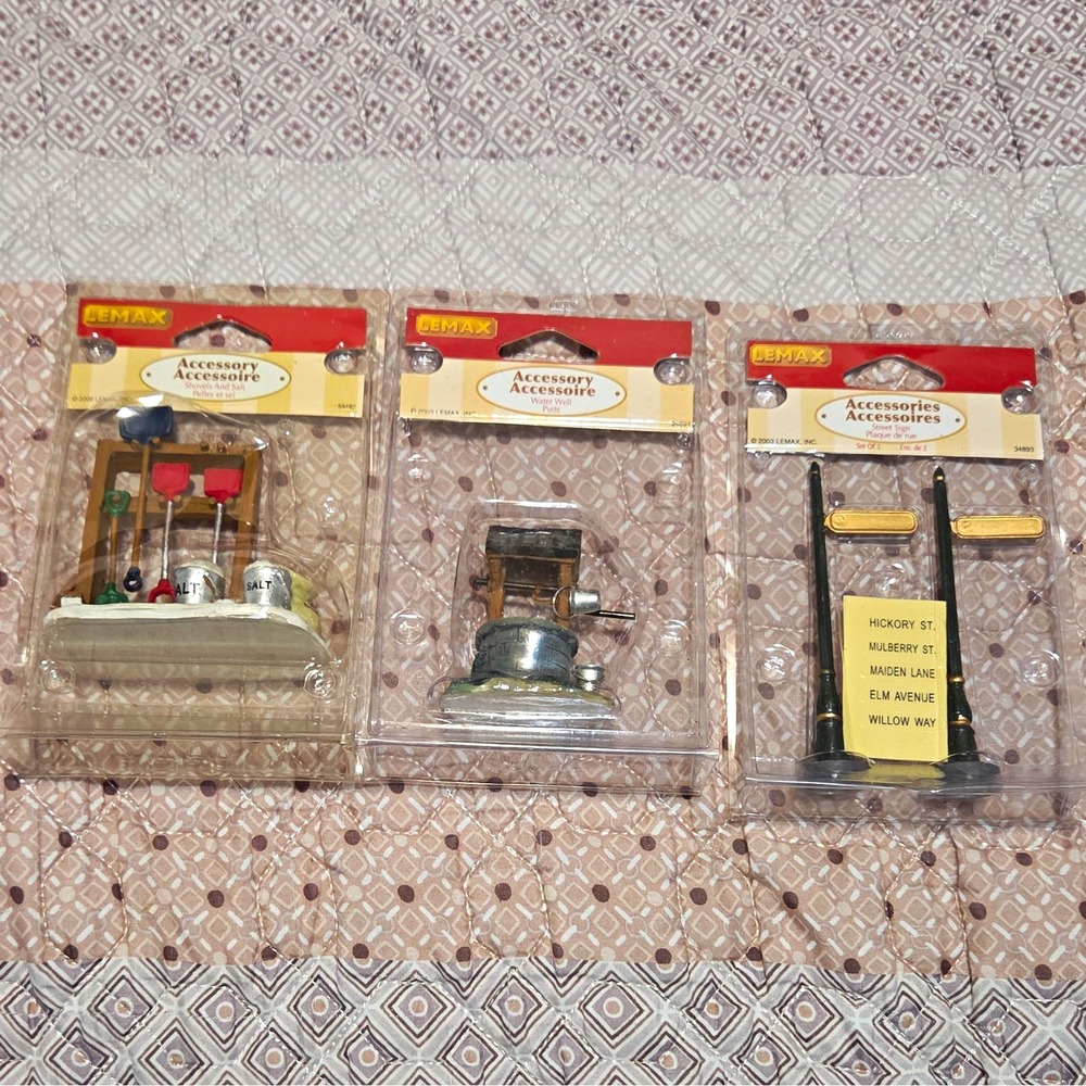 Lemax Village Miniature Accessories Set of 3 Seasonal Resin Painted